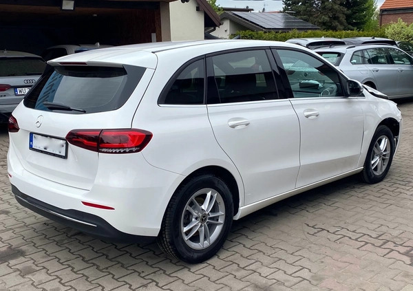 Mercedes-Benz Klasa B cena 41900 przebieg: 97000, rok produkcji 2020 z Janowiec Wielkopolski małe 191